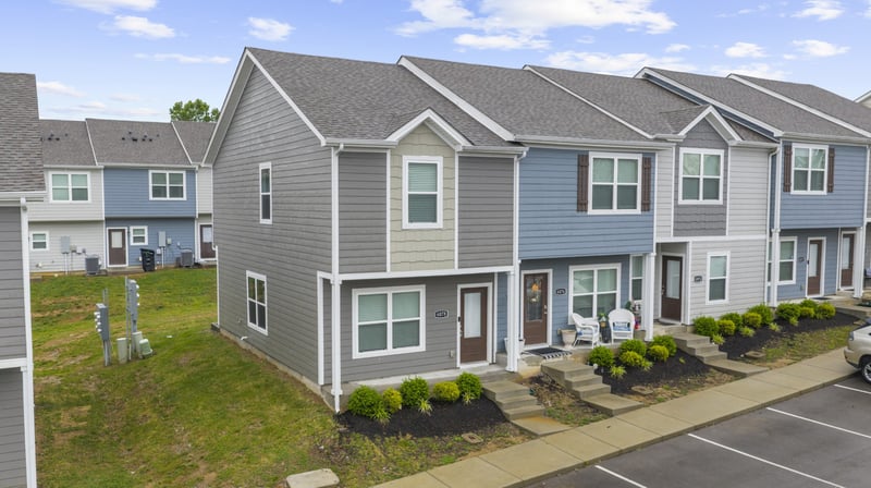 6078 Cullen Dr, La Vergne, TN 37086