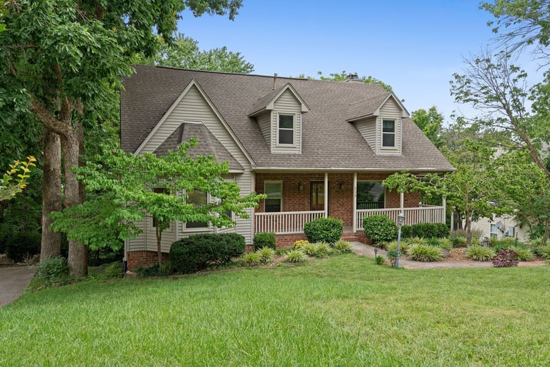 626 Knollwood Dr, La Vergne, TN 37086