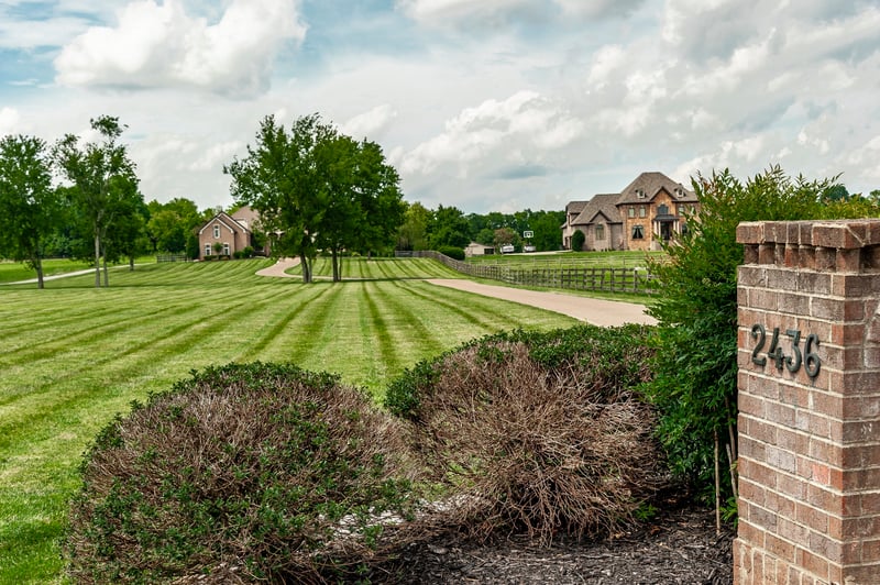 2436 Long Hollow Pike, Hendersonville, TN 37075