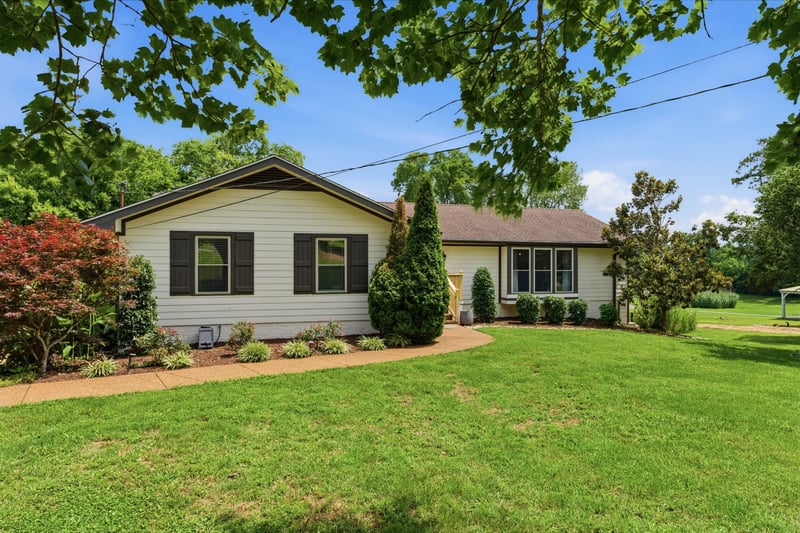 7939 Hooten Hows Rd, Nashville, TN 37221