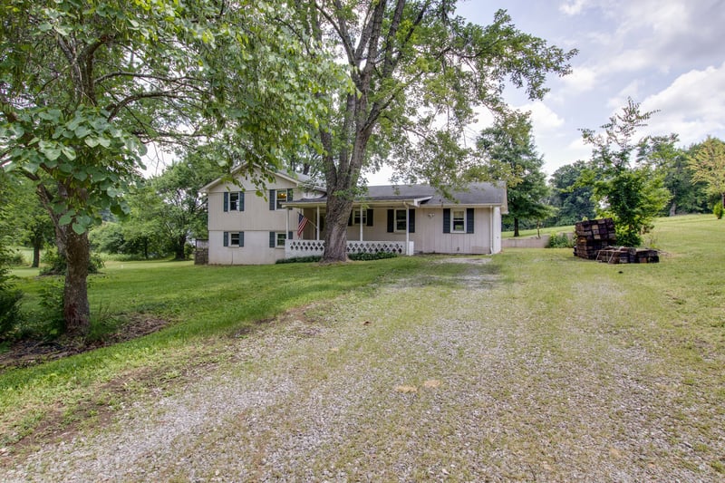 295 Hill Ct, Gallatin, TN 37066