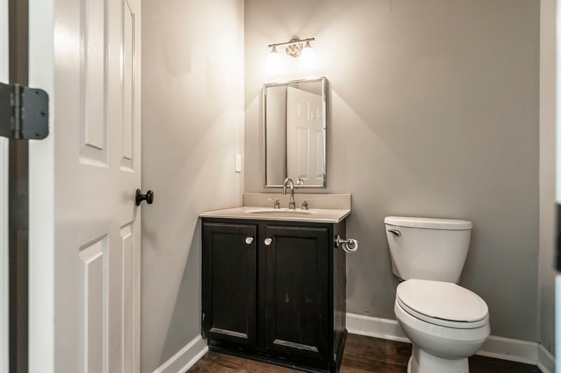 2010 Woods Rn, Mount Juliet, TN 37122