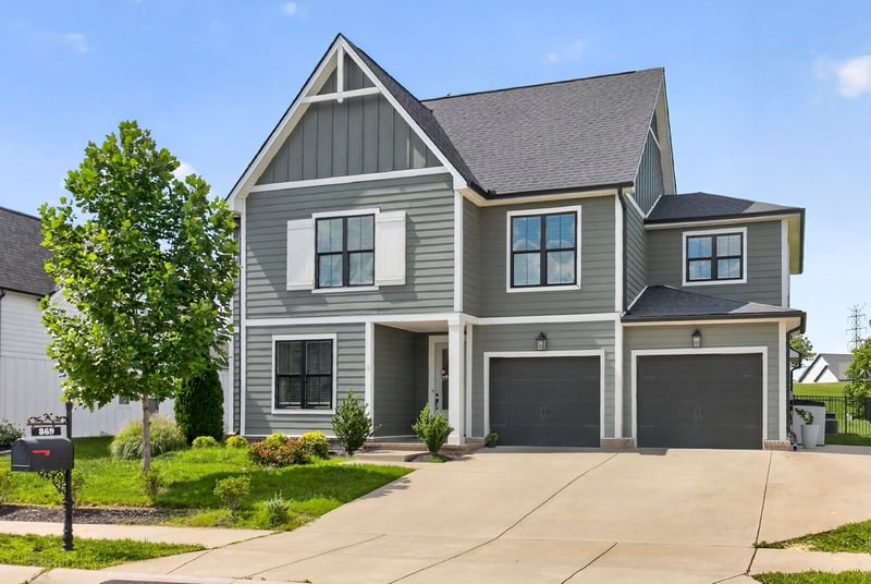 869 Plowson Rd, Mount Juliet, TN 37122