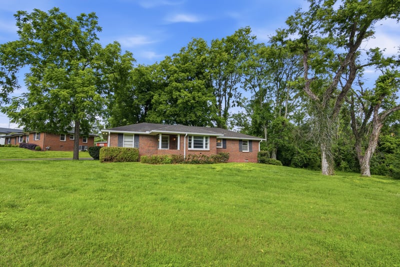 5101 Regent Dr, Nashville, TN 37220