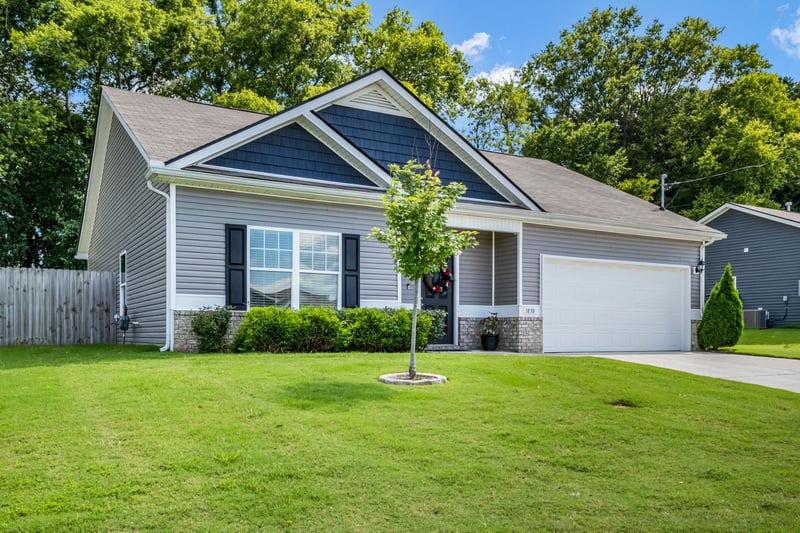 1838 Holdens Holw, Columbia, TN 38401