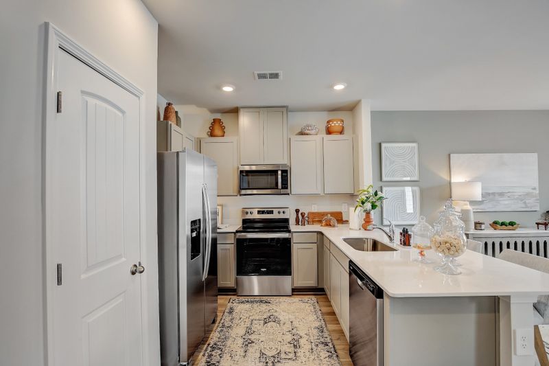 2034 Widgeon Point, Lebanon, TN 37090