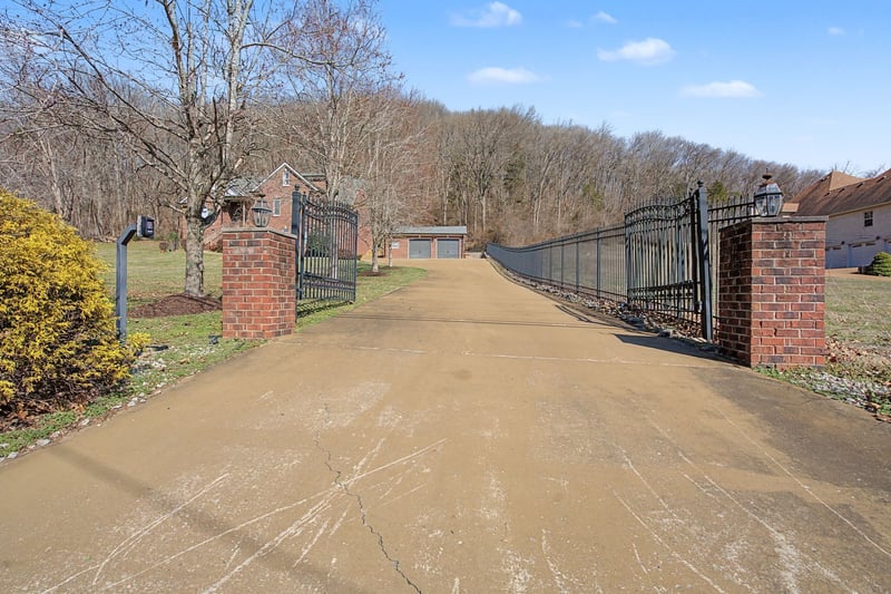 4952 Clarksville Hwy, Whites Creek, TN 37189
