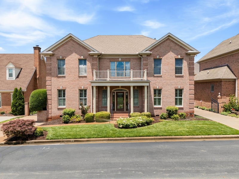 111 Carriage Way, Hendersonville, TN 37075