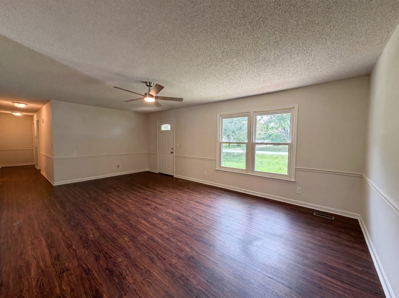 4023 Cavalier Dr, Murfreesboro, TN 37129