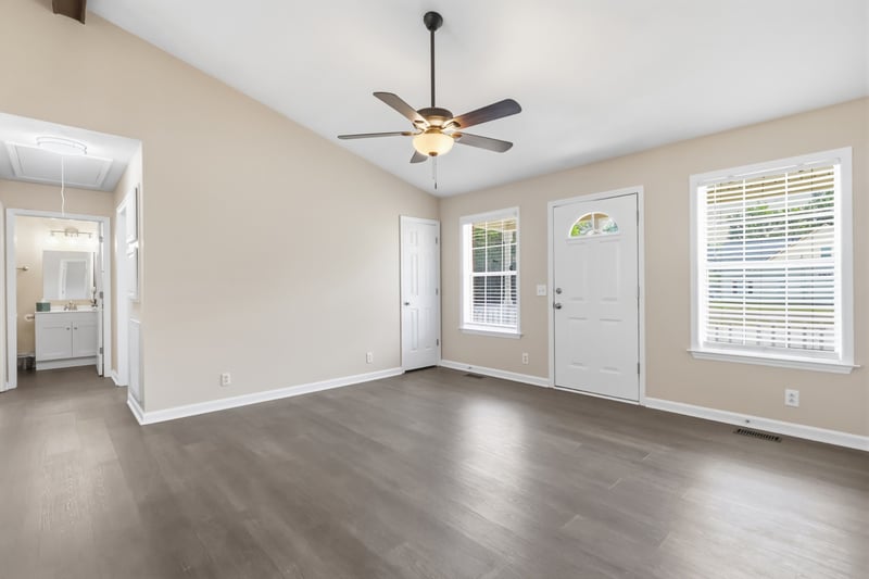 4800 Peppertree Dr, Antioch, TN 37013