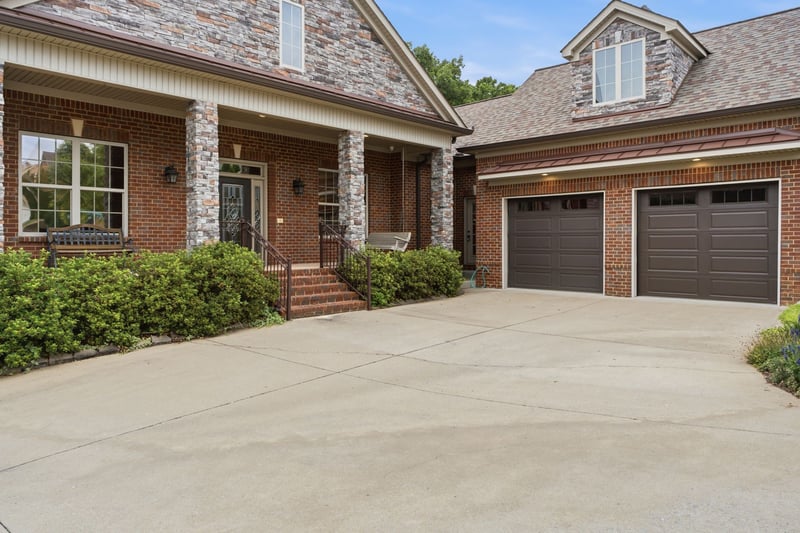 333 Bournemouth Ln, Hermitage, TN 37076