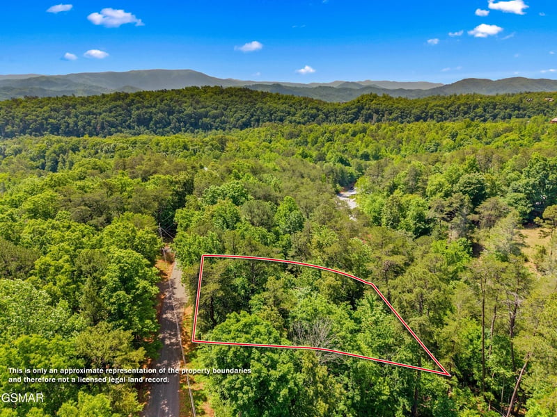 1737 Blue Ridge Rd, Sevierville, TN 37876