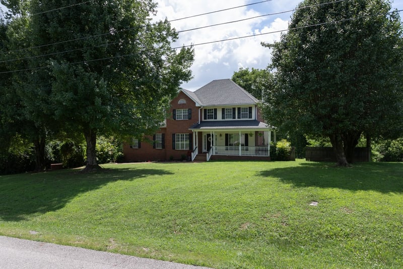 1214 Hollis Ter, Cottontown, TN 37048