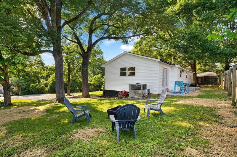 90 Whitman St, Ringgold, GA 30736