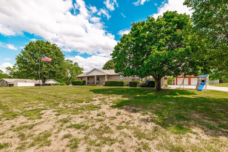 1976 Hartsville Pike, Gallatin, TN 37066