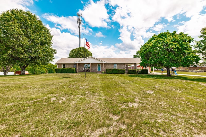 1976 Hartsville Pike, Gallatin, TN 37066