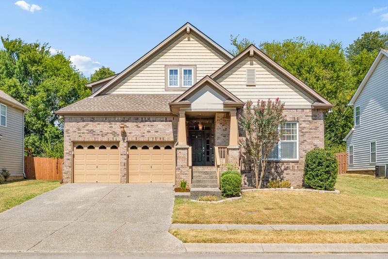 1015 Achiever Cir, Spring Hill, TN 37174