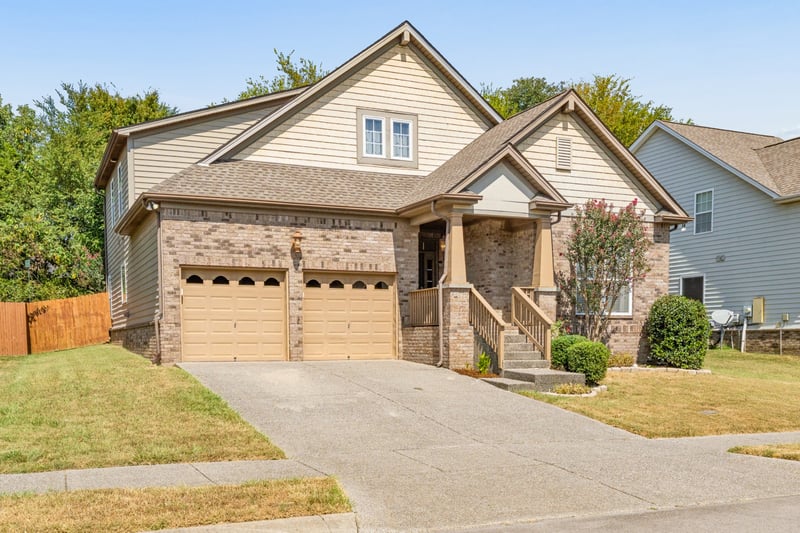 1015 Achiever Cir, Spring Hill, TN 37174