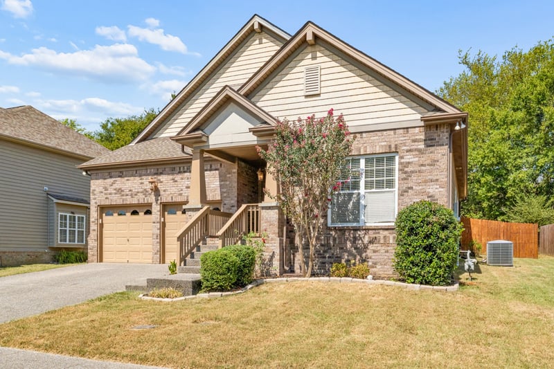 1015 Achiever Cir, Spring Hill, TN 37174
