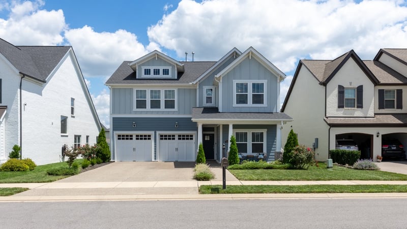 1406 Serenity Ct, Hendersonville, TN 37075