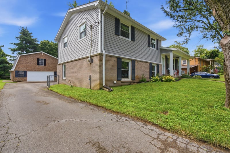 445 Harwell Dr, Hermitage, TN 37076