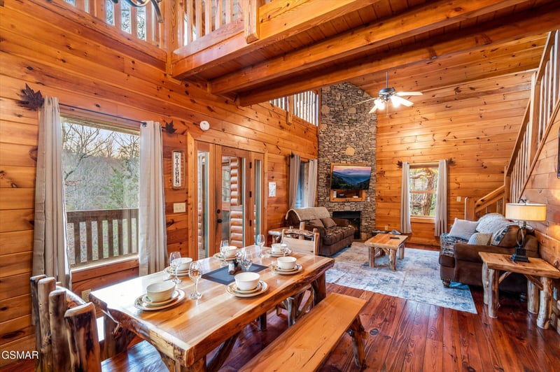 2828 Ridge Creek Cir, Sevierville, TN 37876