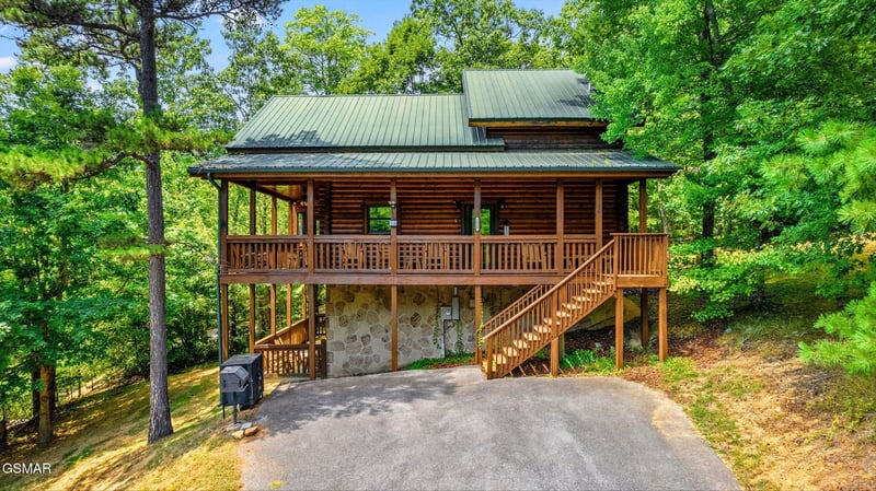 2828 Ridge Creek Cir, Sevierville, TN 37876