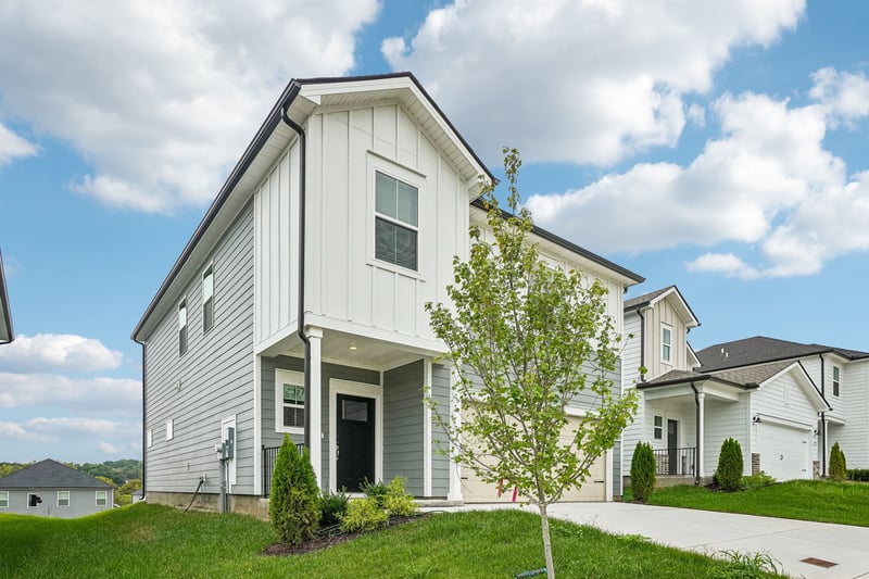 1782 Flora Grv, Hermitage, TN 37076