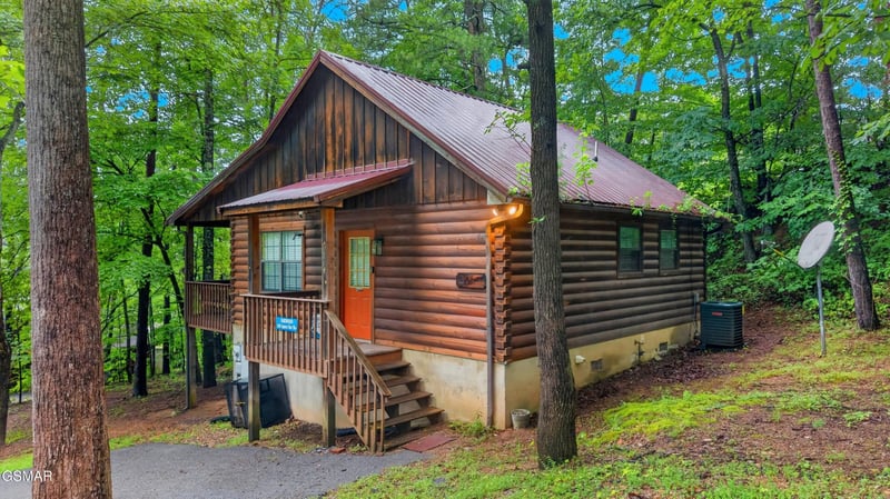 1503 Squirrel Nest Way, Sevierville, TN 37876