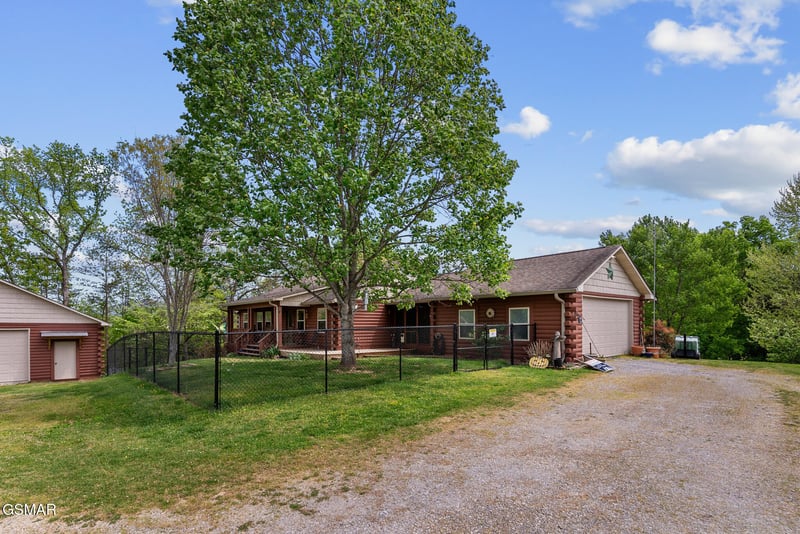 615 Harold Dr, Maryville, TN 37803