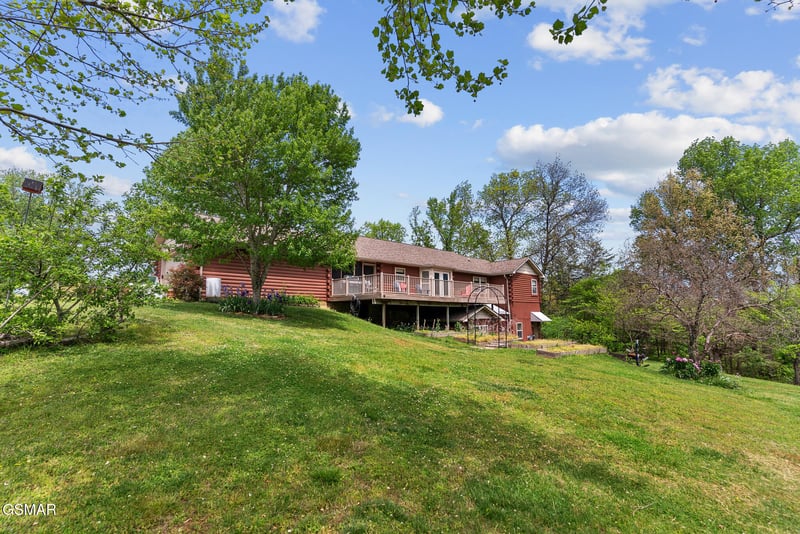 615 Harold Dr, Maryville, TN 37803