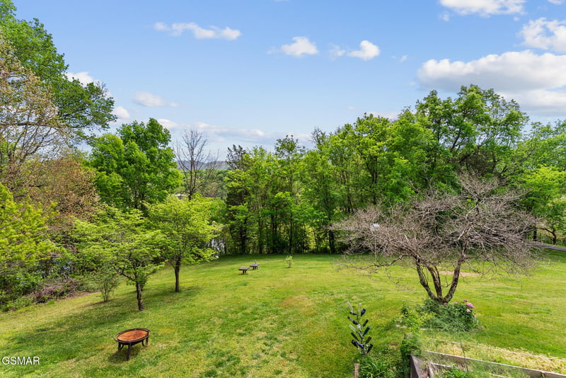 615 Harold Dr, Maryville, TN 37803