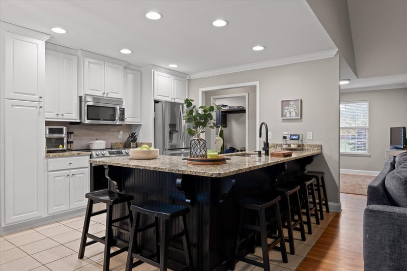 239 Kailors Cove Cir, Ringgold, GA 30736