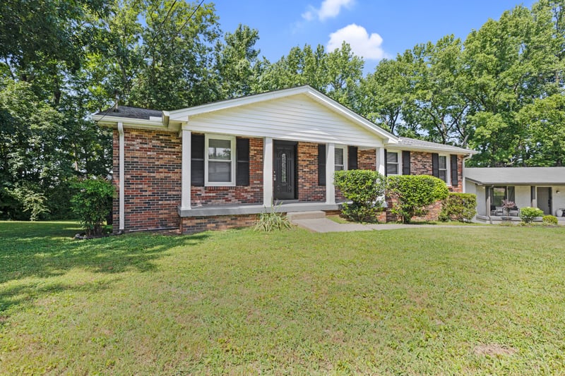 620 Baton Rouge Ct, Hermitage, TN 37076