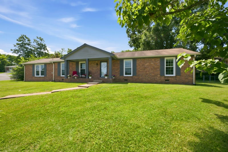 709 Harpeth Pkwy W, Nashville, TN 37221