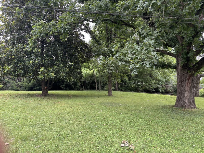 3836 Cross Creek Rd, Nashville, TN 37215
