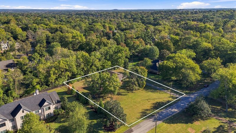 914 Waterswood Dr, Nashville, TN 37220