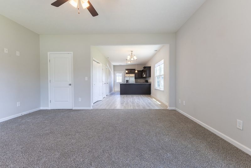 434 Rick Mccormick Dr, La Vergne, TN 37086