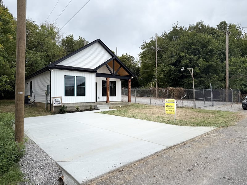 203 15th Ave E, Springfield, TN 37172