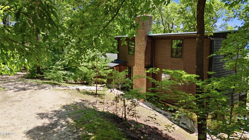 2749 E End Rd, Sevierville, TN 37876