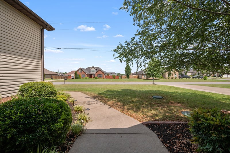 1425 Round Rock Dr, Murfreesboro, TN 37128