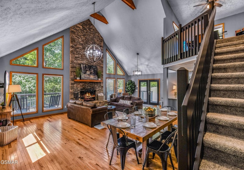 1932 Creek Hollow Way, Sevierville, TN 37876