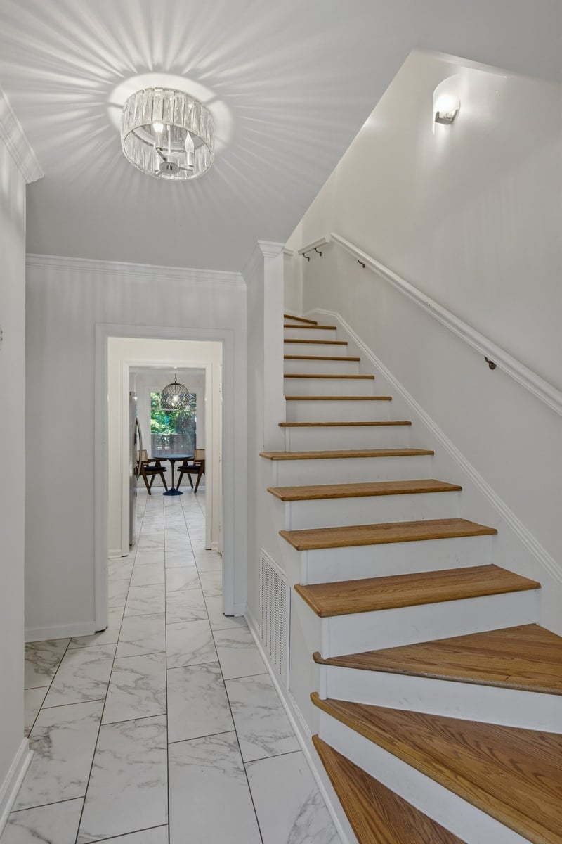 4400 Belmont Park Ter #201, Nashville, TN 37215