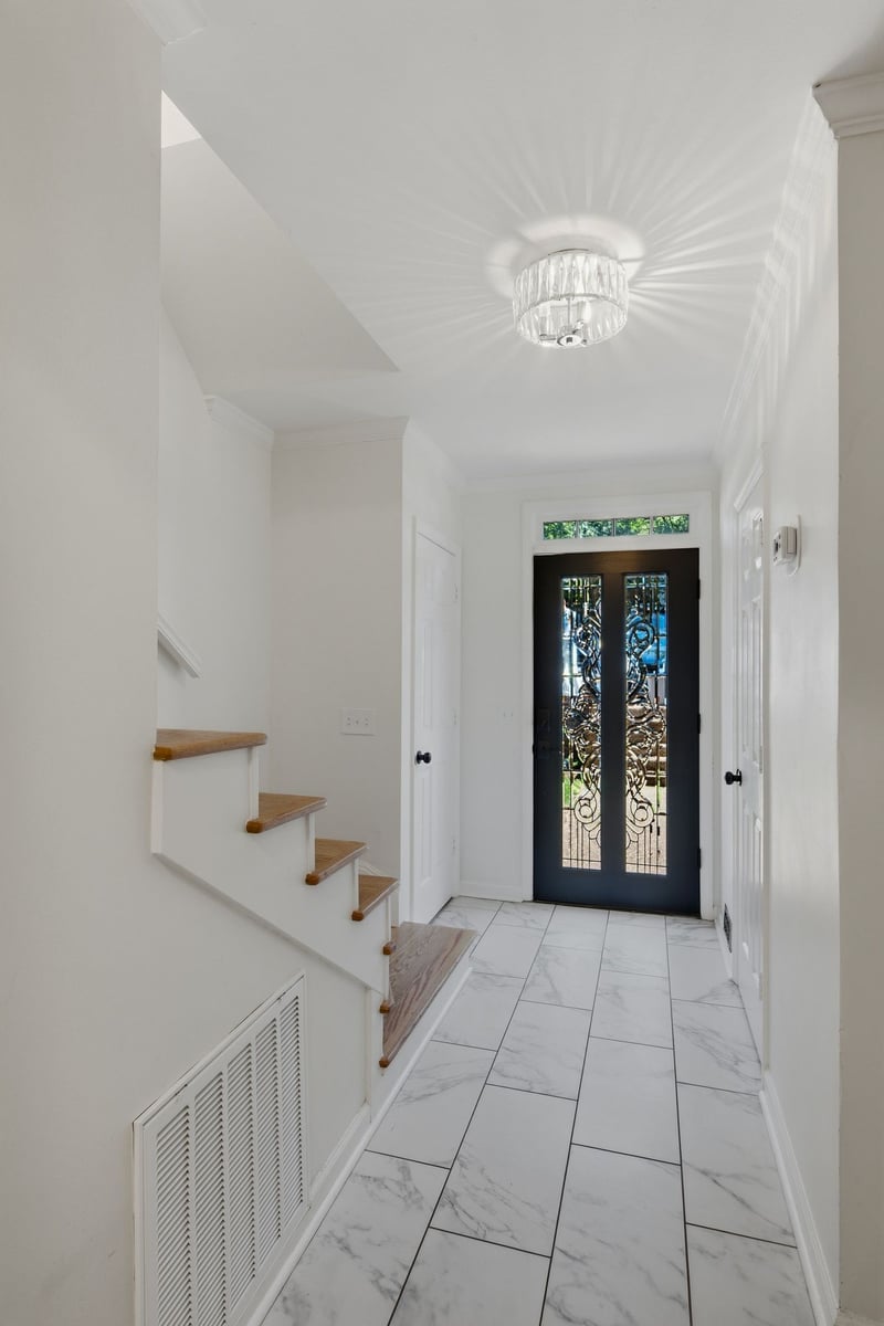 4400 Belmont Park Ter #201, Nashville, TN 37215