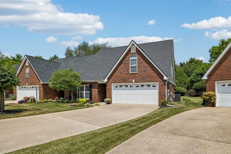2833 Stonehedge Dr, Murfreesboro, TN 37128