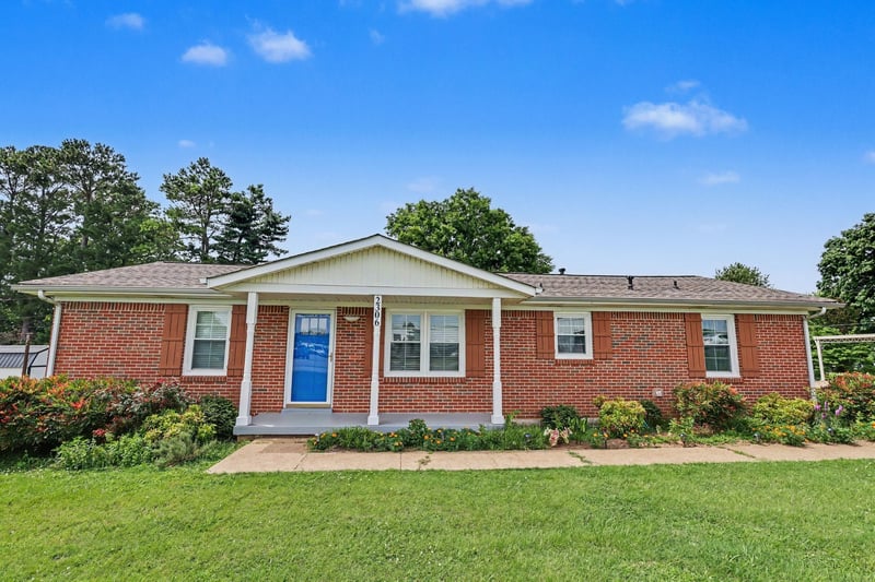 2306 Thomas Ave, Columbia, TN 38401
