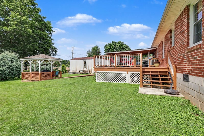 2306 Thomas Ave, Columbia, TN 38401
