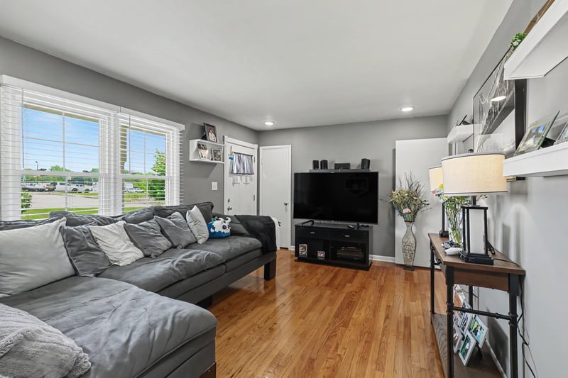 2306 Thomas Ave, Columbia, TN 38401