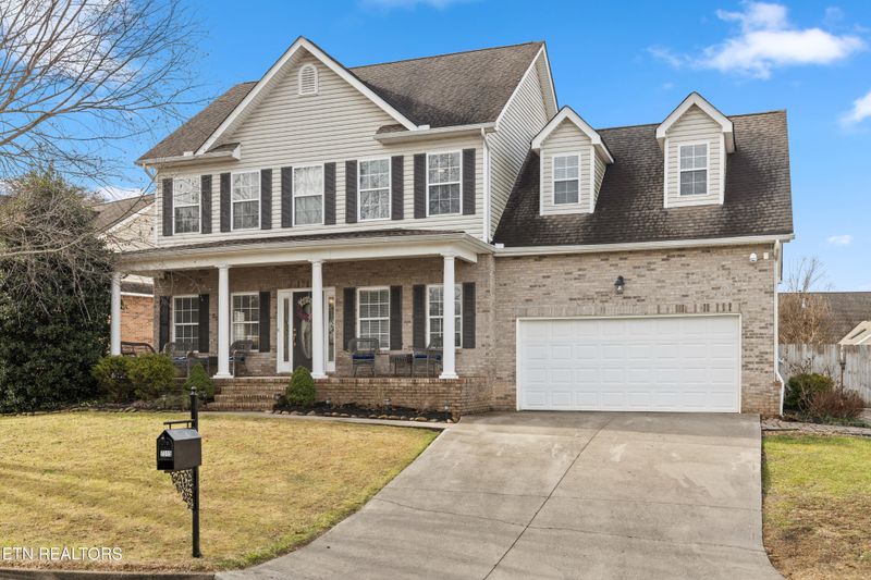 7015 Legend Oaks Ln, Knoxville, TN 37918