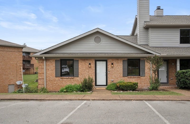 225 Ellington Pl, Madison, TN 37115